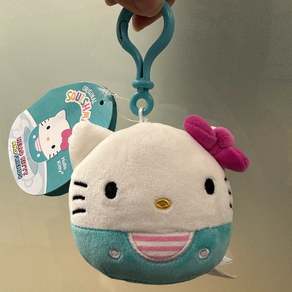 NWT Hello Kitty Squishmallows clip